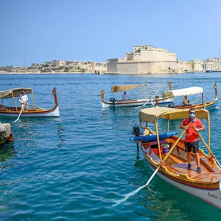 Traditional House In - Tal-kajjik Near Valletta Ferry Service Cospicua